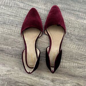 Old Navy Maroon d'orsay flats. Size 7.  Like new, have never been worn outdoors.